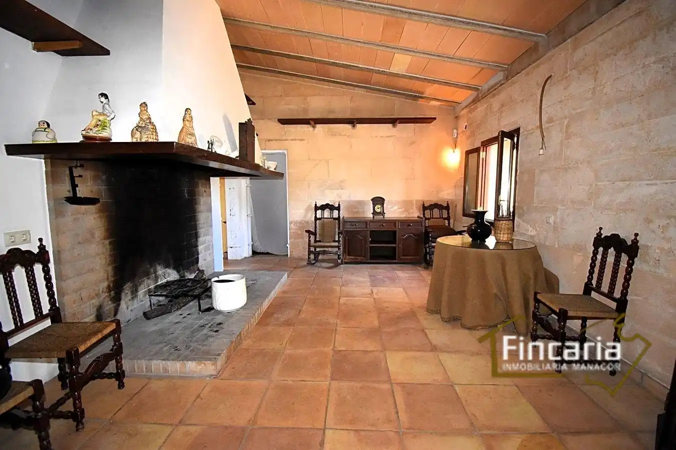 Country homes for sale in Manacor  with Air Conditioner, Heating and Private garden