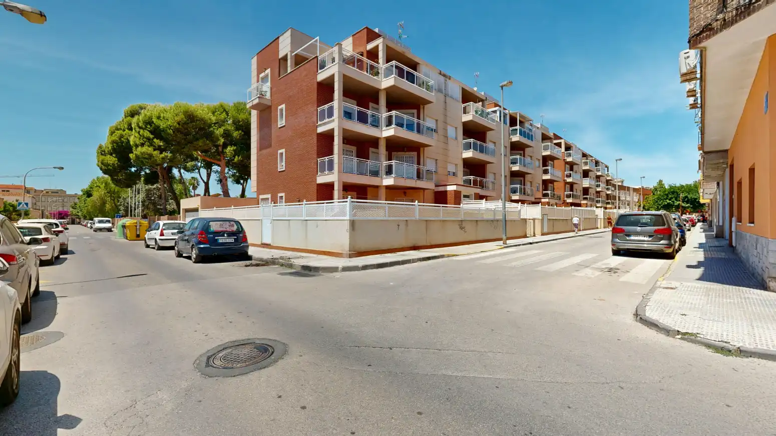 Außenansicht von Wohnung zum Verkauf in Cartagena mit Privatgarten, Terrasse und Abstellraum