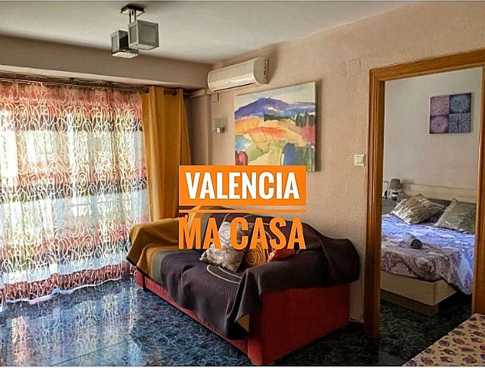 Dormitori de Pis de lloguer en  Valencia Capital amb Aire condicionat, Calefacció i Moblat