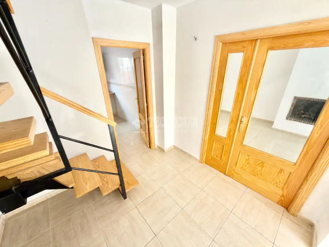 Casa adosada en venta en Valdeaveruelo con Aire acondicionado, Calefacción y Balcón