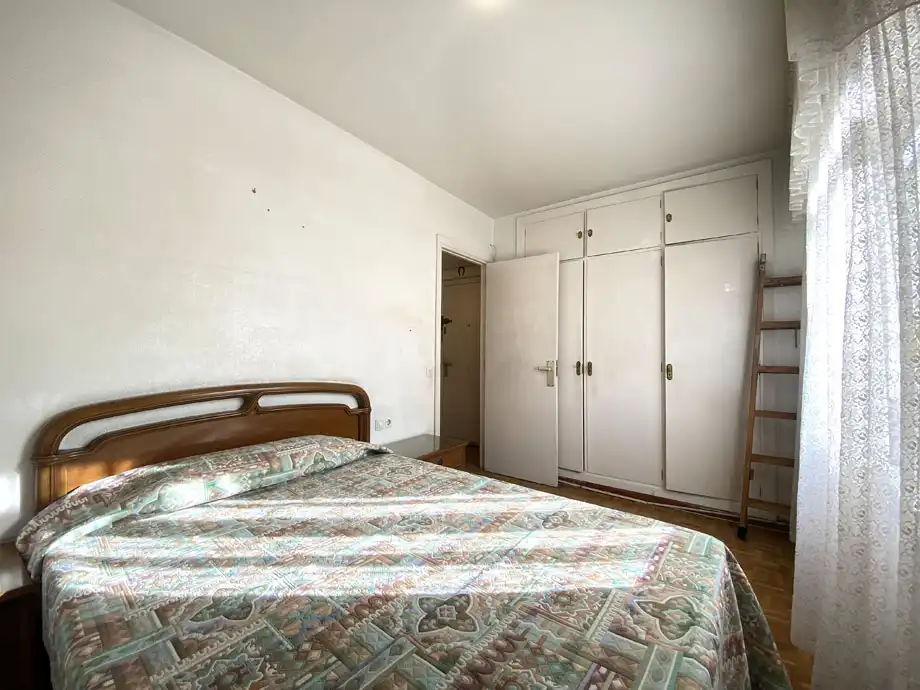 Dormitori de Pis en venda en Vitoria - Gasteiz amb Calefacció, Parquet i Traster