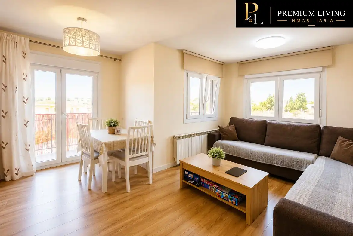 Living room of Flat for sale in Cadrete  with Air Conditioner, Heating and Private garden