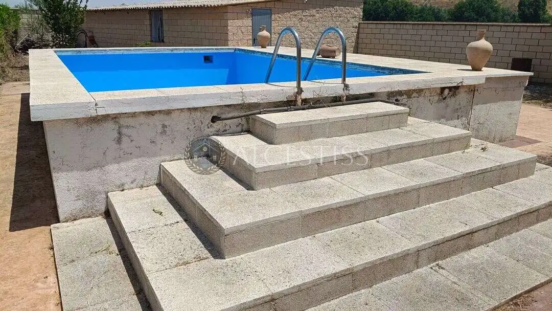 Piscina de Casa o xalet en venda en El Viso de San Juan amb Aire condicionat, Calefacció i Jardí privat