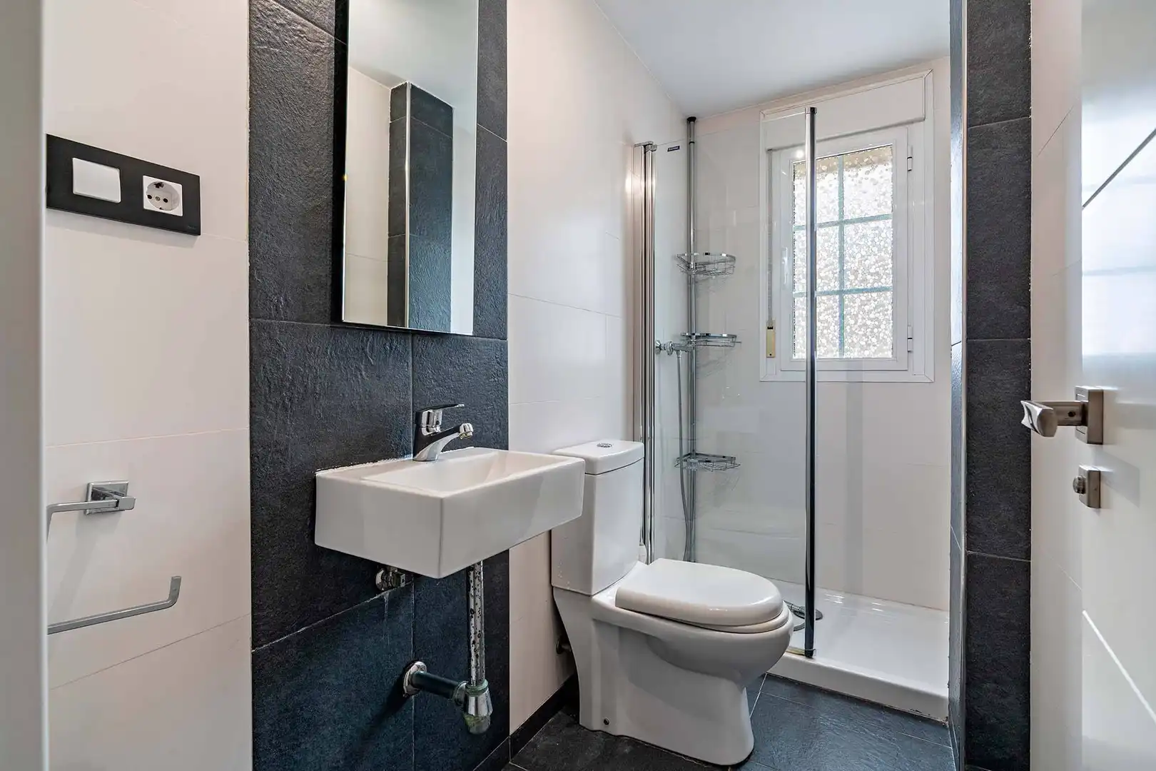 Bathroom of Detached homes for sale in Roquetas de Mar  with Air Conditioner and Community pool