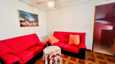 Foto 5 de Casa adosada en venta en Petrer, Alicante