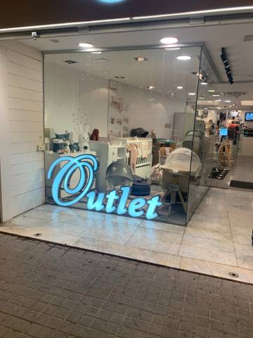 Local comercial en Alquiler en Via Júlia en Verdum