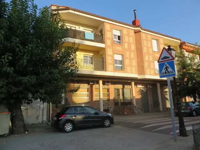 Vista exterior de Pis en venda en La Iglesuela del Tiétar