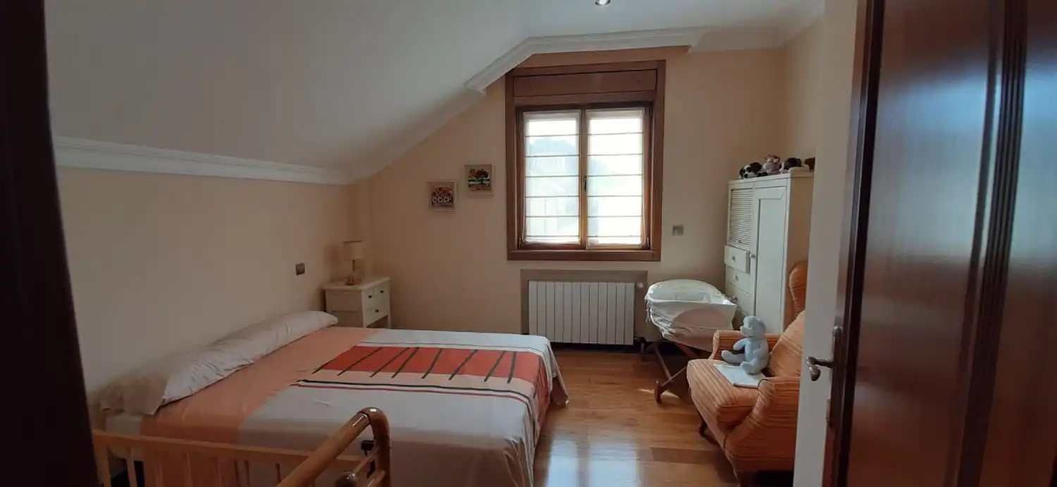 Dormitori de Casa o xalet en venda en Argoños  amb Calefacció