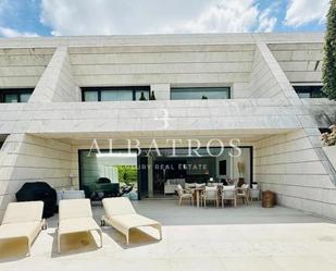 Terrassa de Casa adosada en venda en Esplugues de Llobregat amb Aire condicionat, Calefacció i Jardí privat