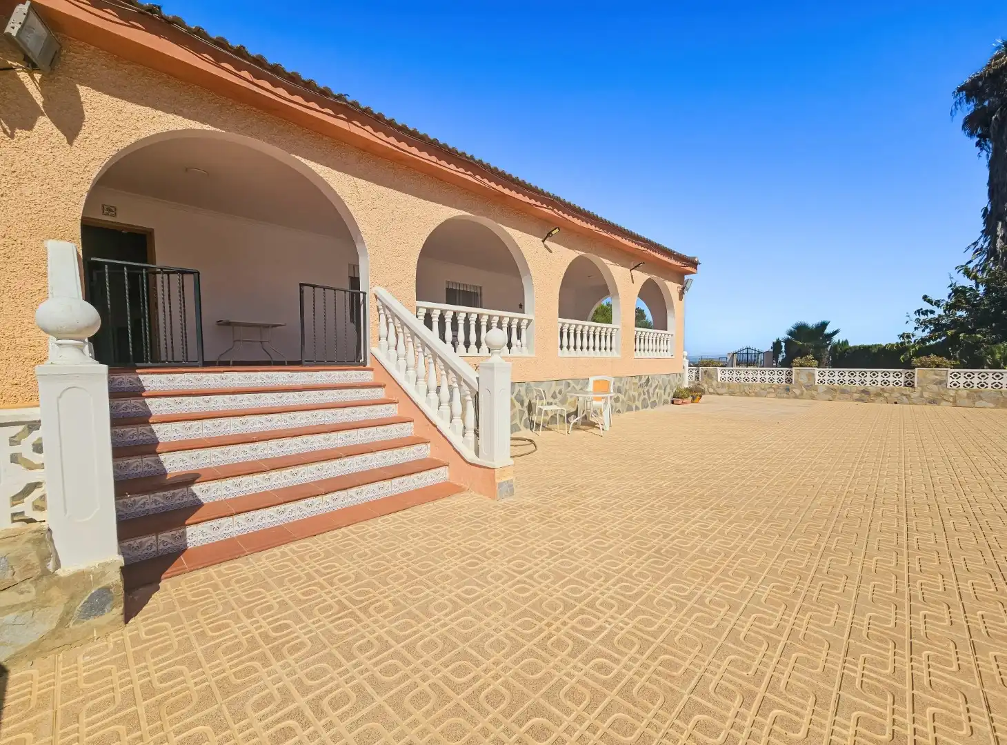 Vista exterior de Finca rústica en venta en Algorfa con Aire acondicionado, Calefacción y Terraza