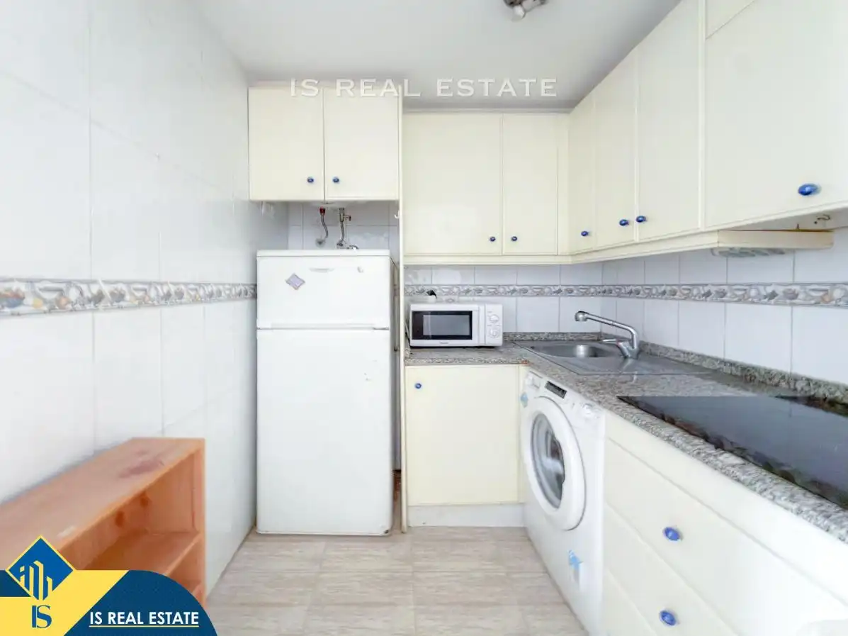 Cuina de Apartament en venda en Torrevieja amb Aire condicionat, Calefacció i Terrassa