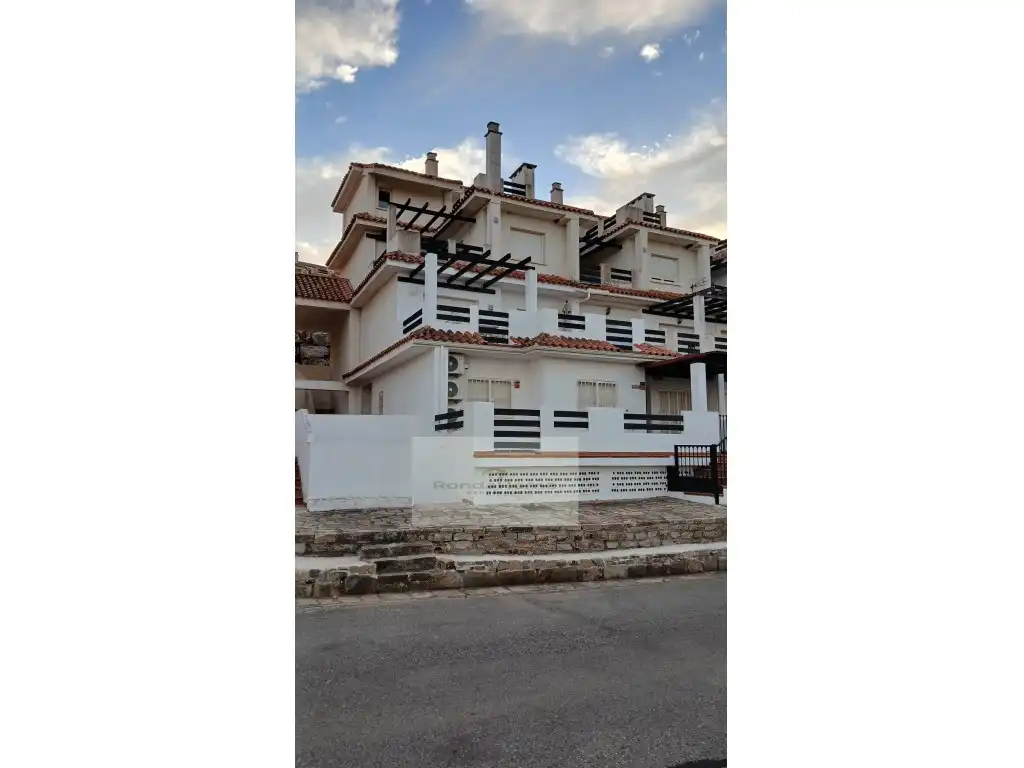 Vista exterior de Pis de lloguer en Manilva amb Terrassa