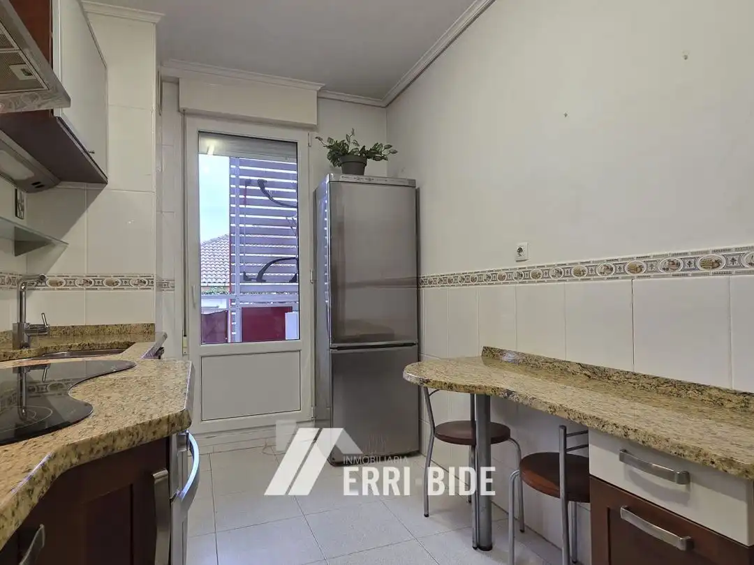 Cocina de Piso en venta en Mungia con Calefacción, Trastero y Balcón