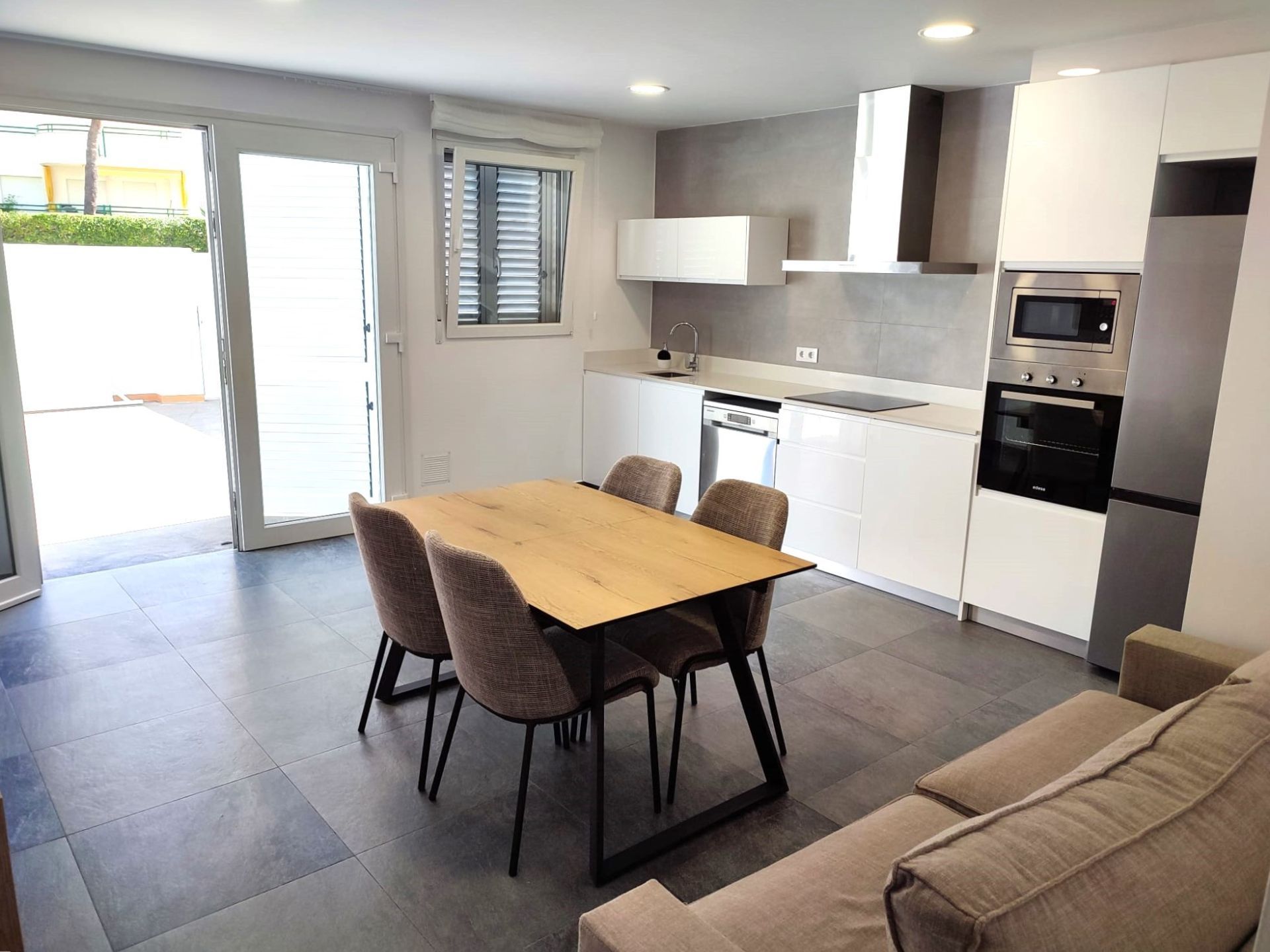 Cuina de Dúplex en venda en Gandia amb Aire condicionat i Moblat