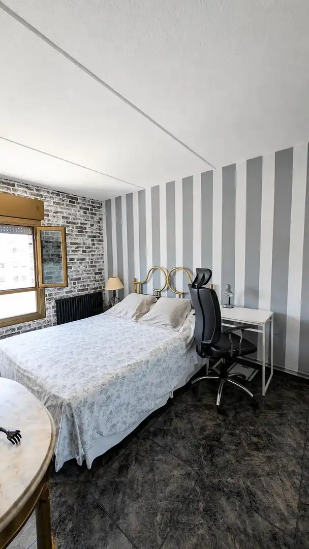Habitación de Piso de alquiler en Cerdanyola del Vallès con Calefacción, Amueblado y Balcón