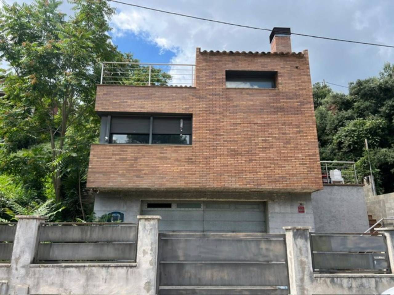 Vista exterior de Casa o chalet en venta en Terrassa con Calefacción y Terraza