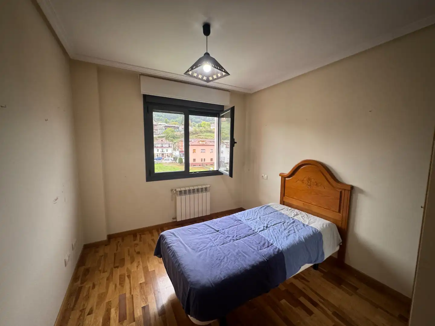 Habitación de Piso en venta en Salas, Asturias