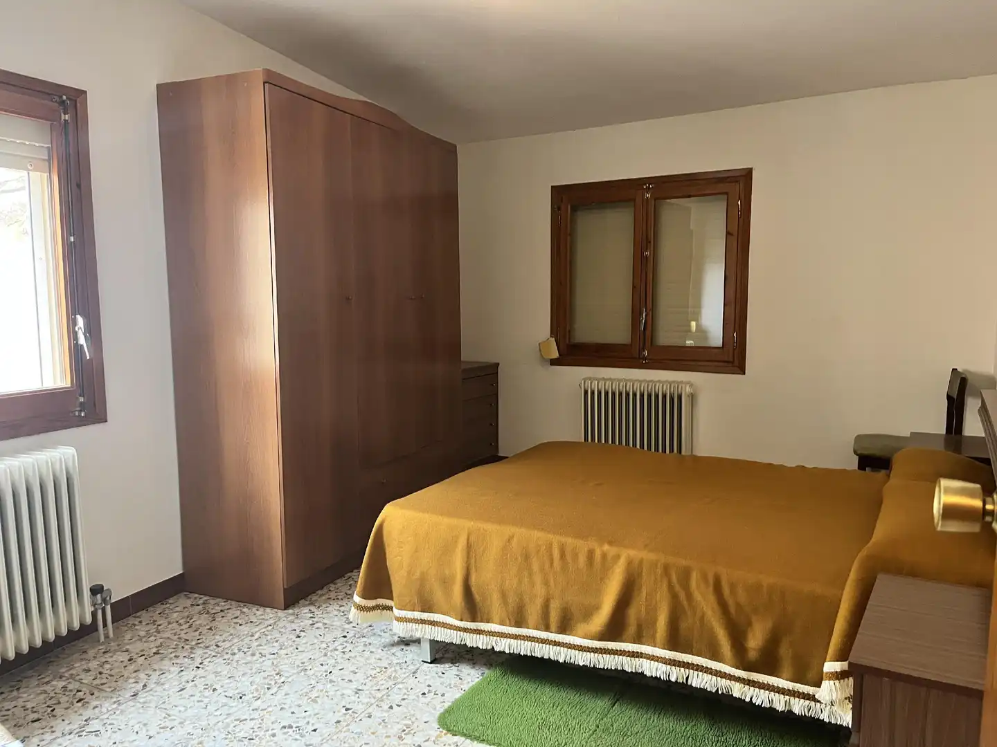 Bedroom of Houses for sale in El Grado  with Heating and Balcony