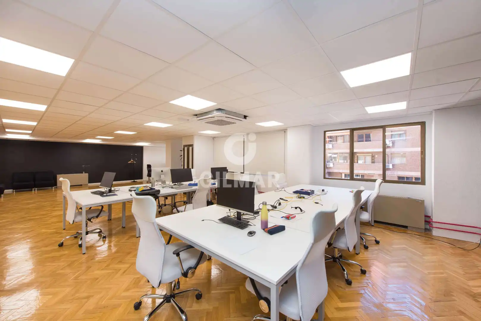 Büro zum Verkauf in Madrid mit Heizung