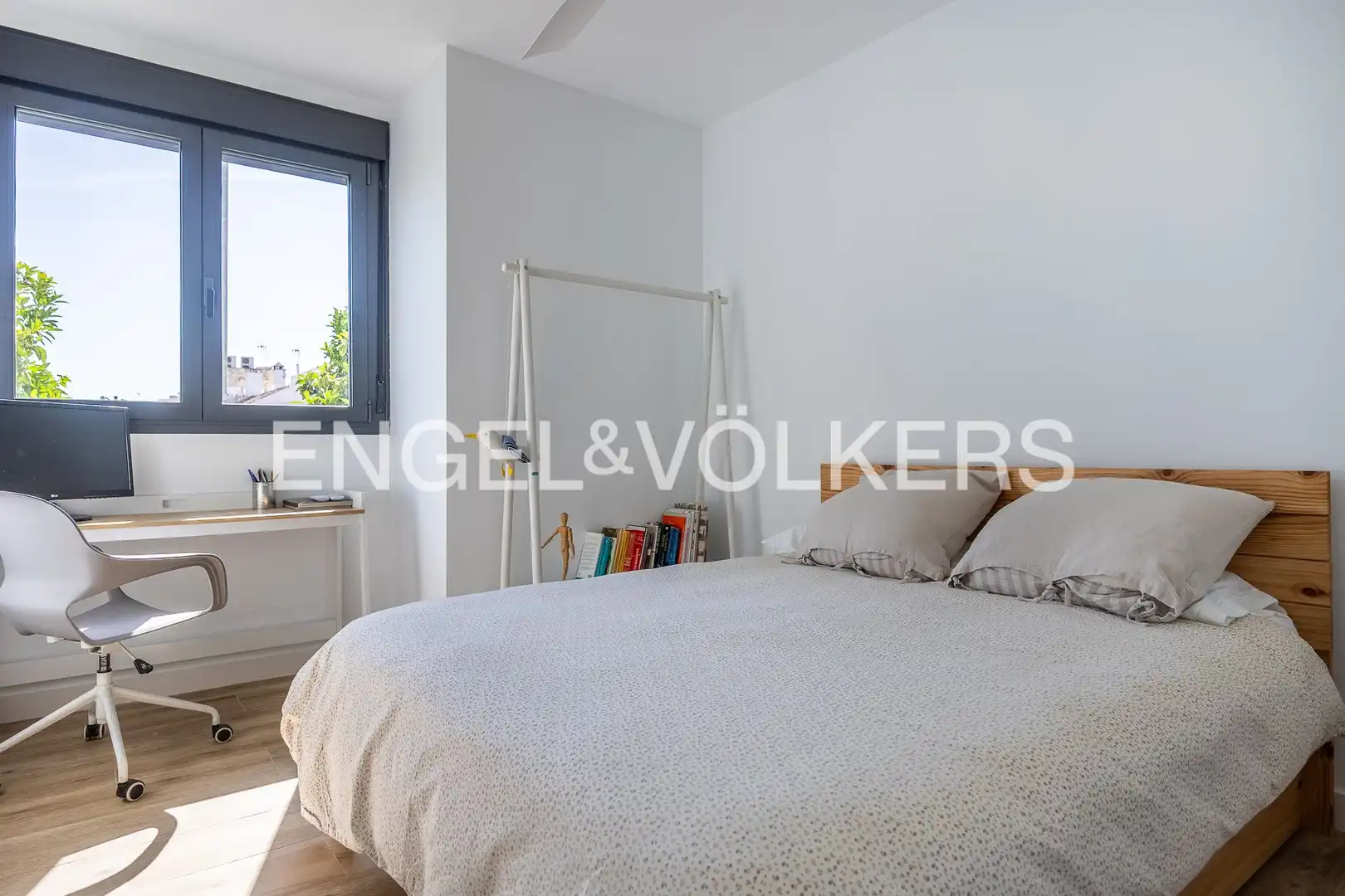 Bedroom of Duplexes for sale in Sevilla  with Air Conditioner, Heating and Terrace