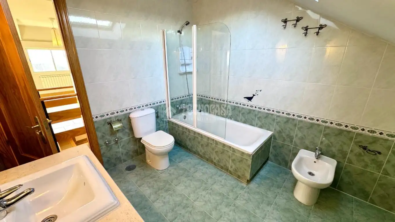 Bathroom of Detached homes for sale in Moralzarzal  with Heating, Terrace and Community pool
