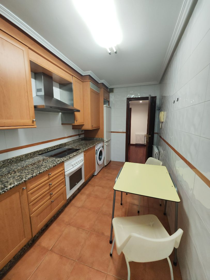 Apartamento de alquiler en Castiñeiriño - Cruceiro de Sar