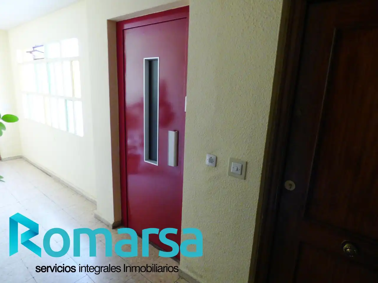 Piso en venta en Ávila con Calefacción, Parquet y Terraza