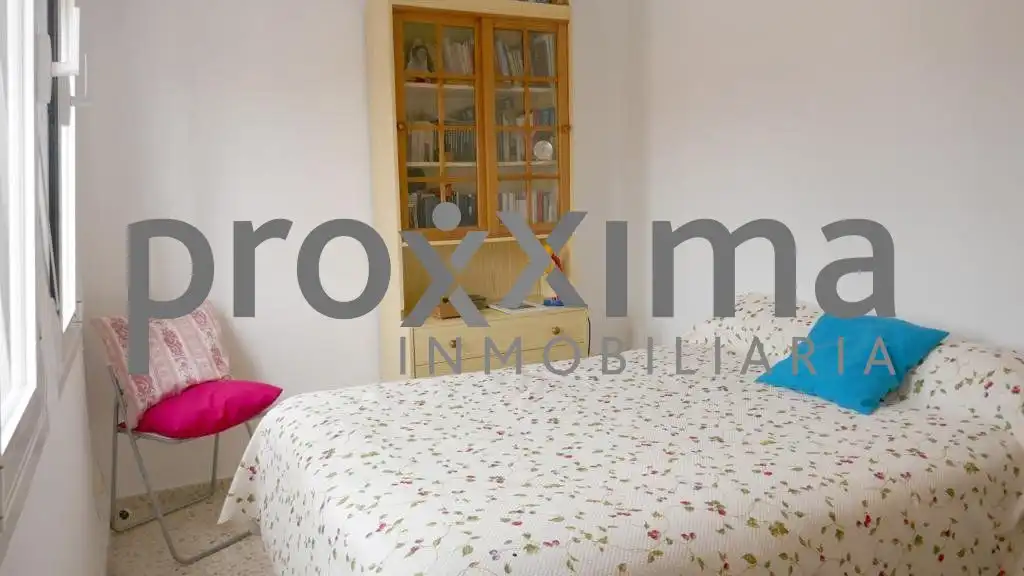 Bedroom of Houses for sale in Sevilla  with Air Conditioner, Terrace and Storage room