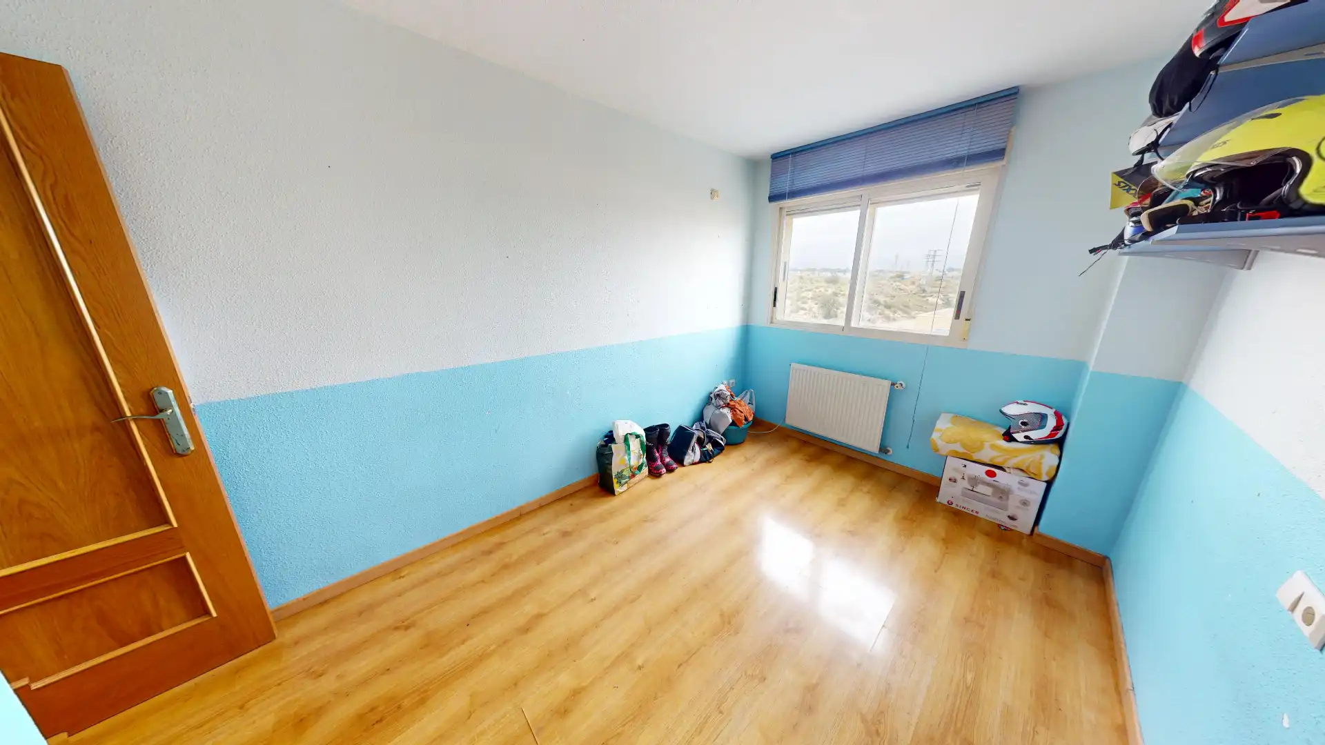Habitación de Piso en venta en Alicante / Alacant con Aire acondicionado, Calefacción y Terraza