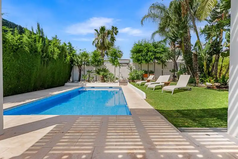 Swimming pool of Houses for rent in Marbella  with Air Conditioner, Private garden and Terrace