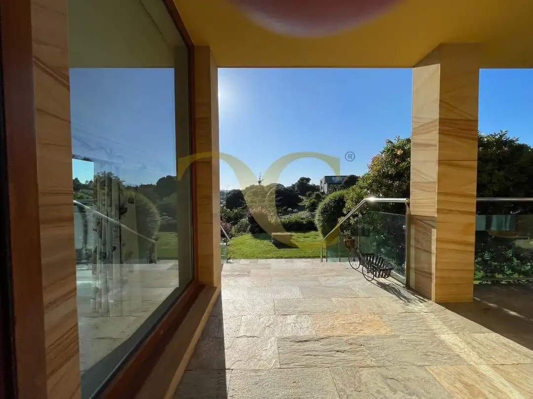 Terrace of Houses for rent in Santa Cruz de Bezana  with Air Conditioner, Heating and Private garden