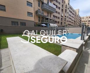 Piscina de Pis de lloguer en Móstoles amb Aire condicionat, Calefacció i Piscina