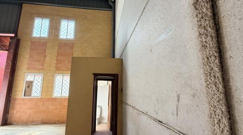 Foto 4 von Fabrikhallen zur Miete in Calle Mairena del Aljarafe, Pilas, Sevilla