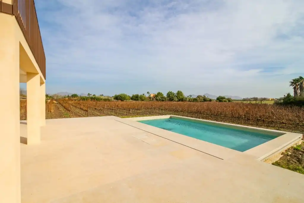 Piscina de Finca rústica en venda en Alcúdia amb Aire condicionat, Calefacció i Jardí privat