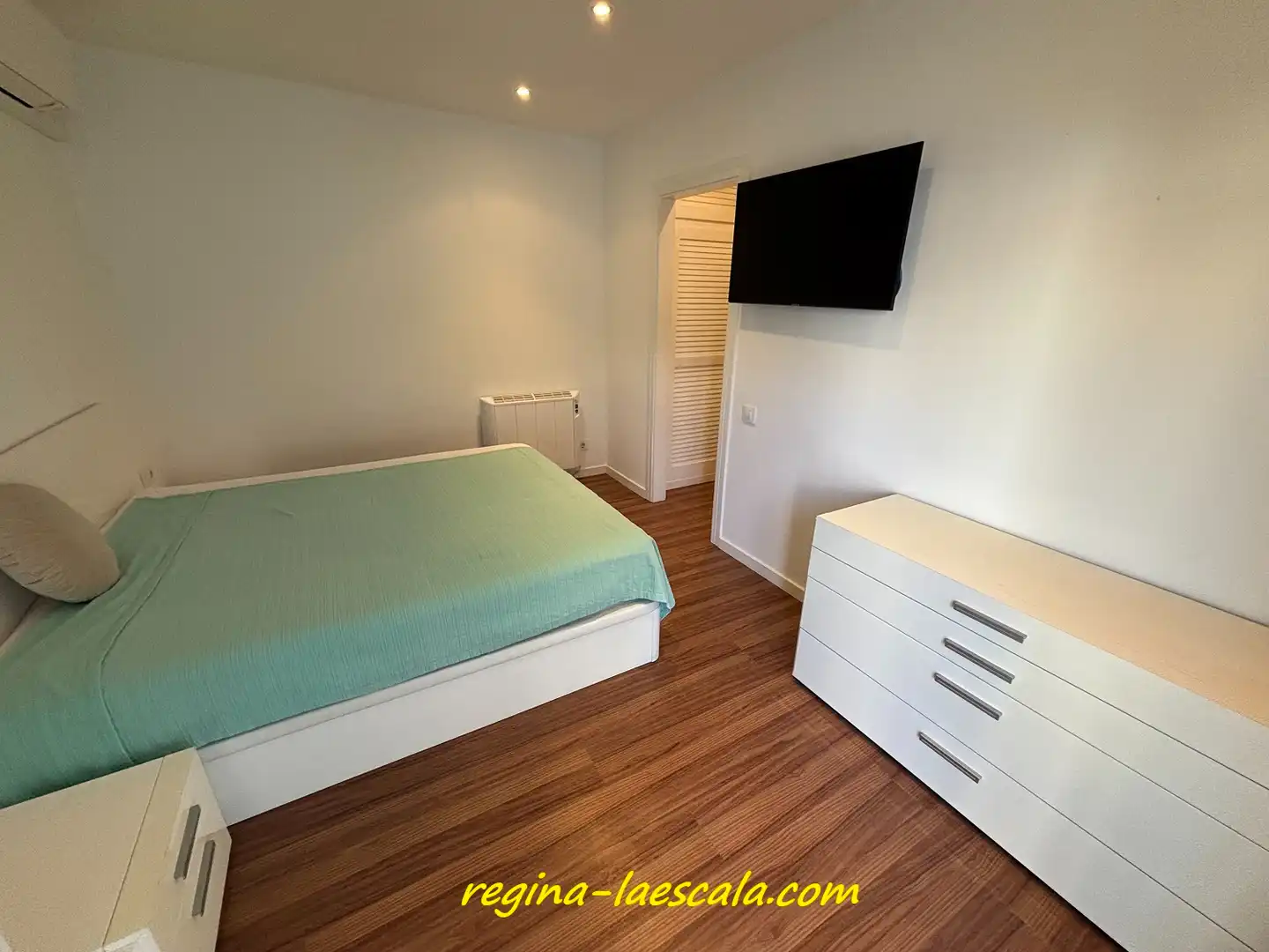 Bedroom of Flat for sale in L'Escala  with Heating, Parquet flooring and Terrace
