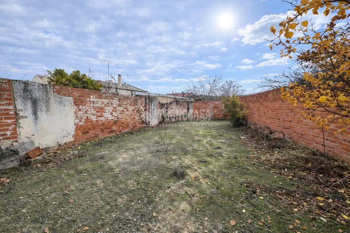 Casa adosada en venta en Villanueva de Duero con Calefacción