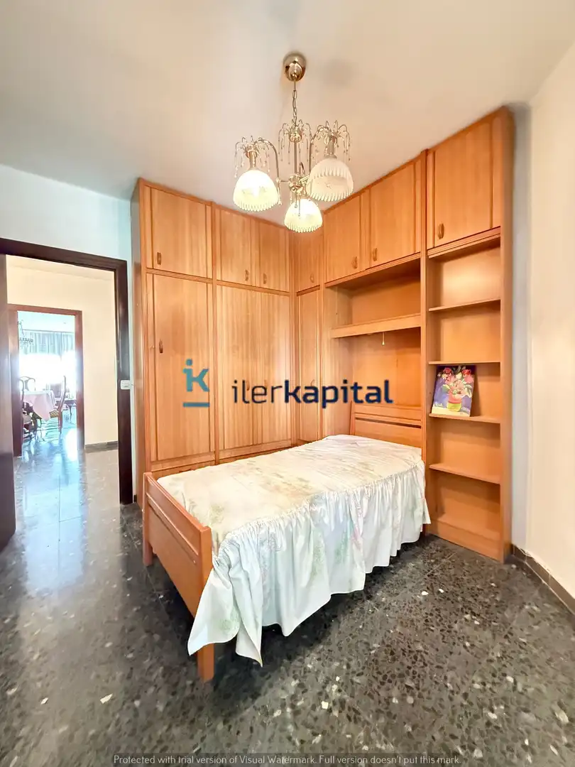 Schlafzimmer von Wohnung zum Verkauf in Lleida mit Klimaanlage und Heizung
