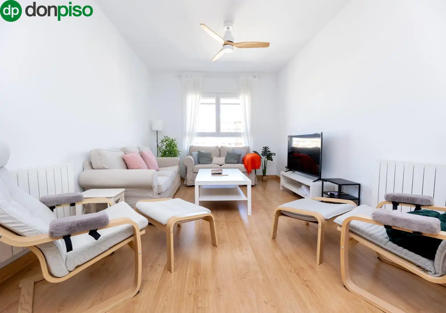 Flat for sale in Avenida DE LA ILUSTRACION, 115, Campus de la Salud