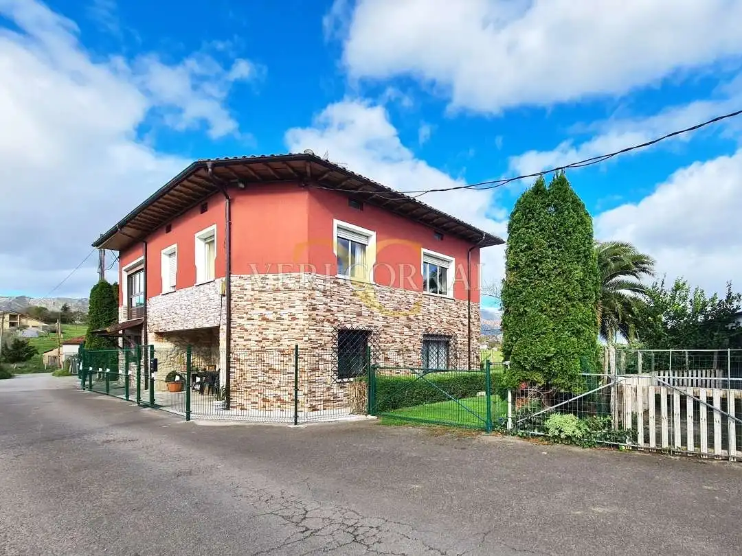 Casa amb jardí en venda a Carretera Cuadroveña, imagen 2