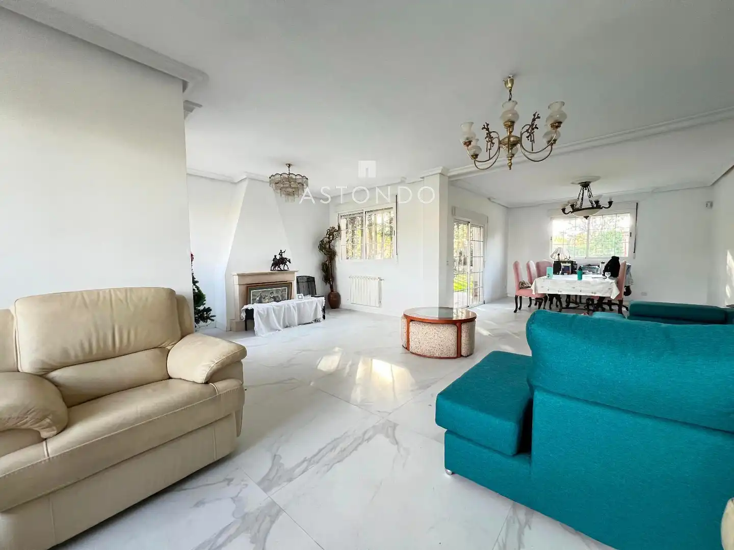 Sala de estar de Casa o chalet de alquiler en Ciudalcampo con Calefacción, Jardín privado y Terraza