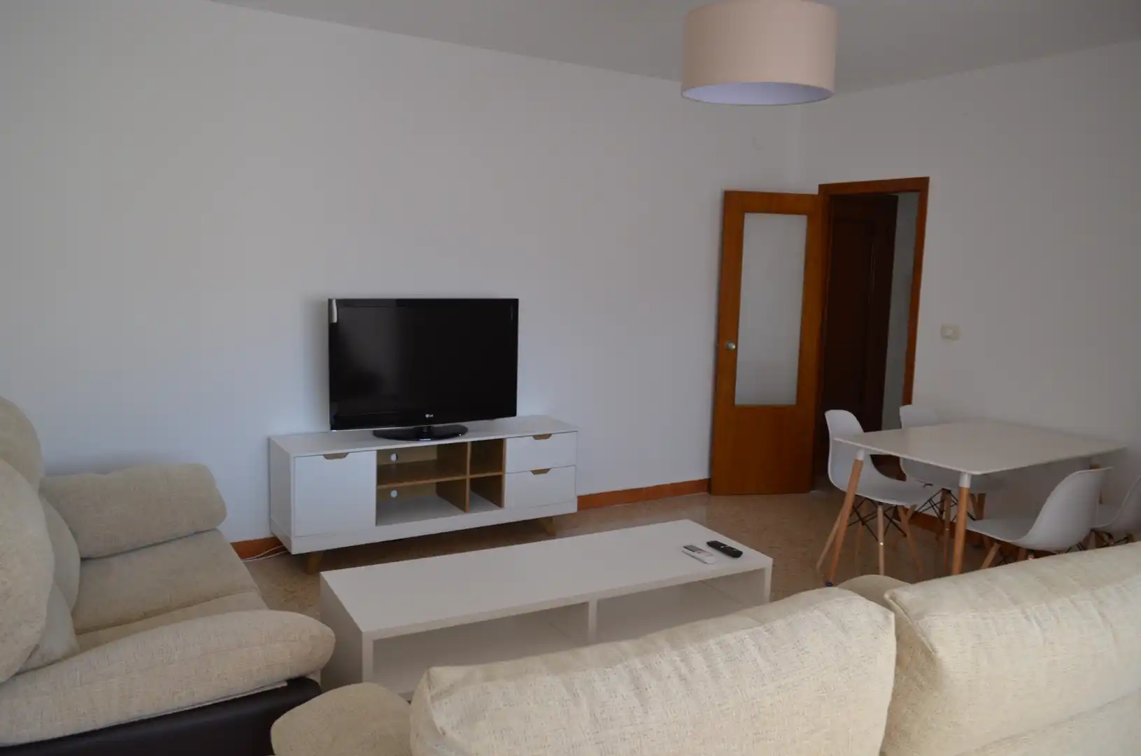 Sala d'estar de Pis de lloguer en Plasencia amb Aire condicionat, Calefacció i Terrassa