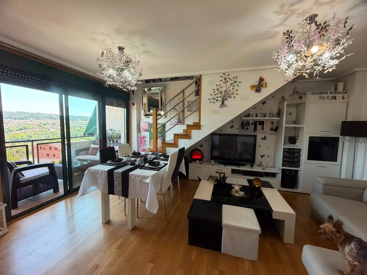 Sala d'estar de Dúplex en venda en San Cibrao das Viñas amb Calefacció, Traster i Moblat