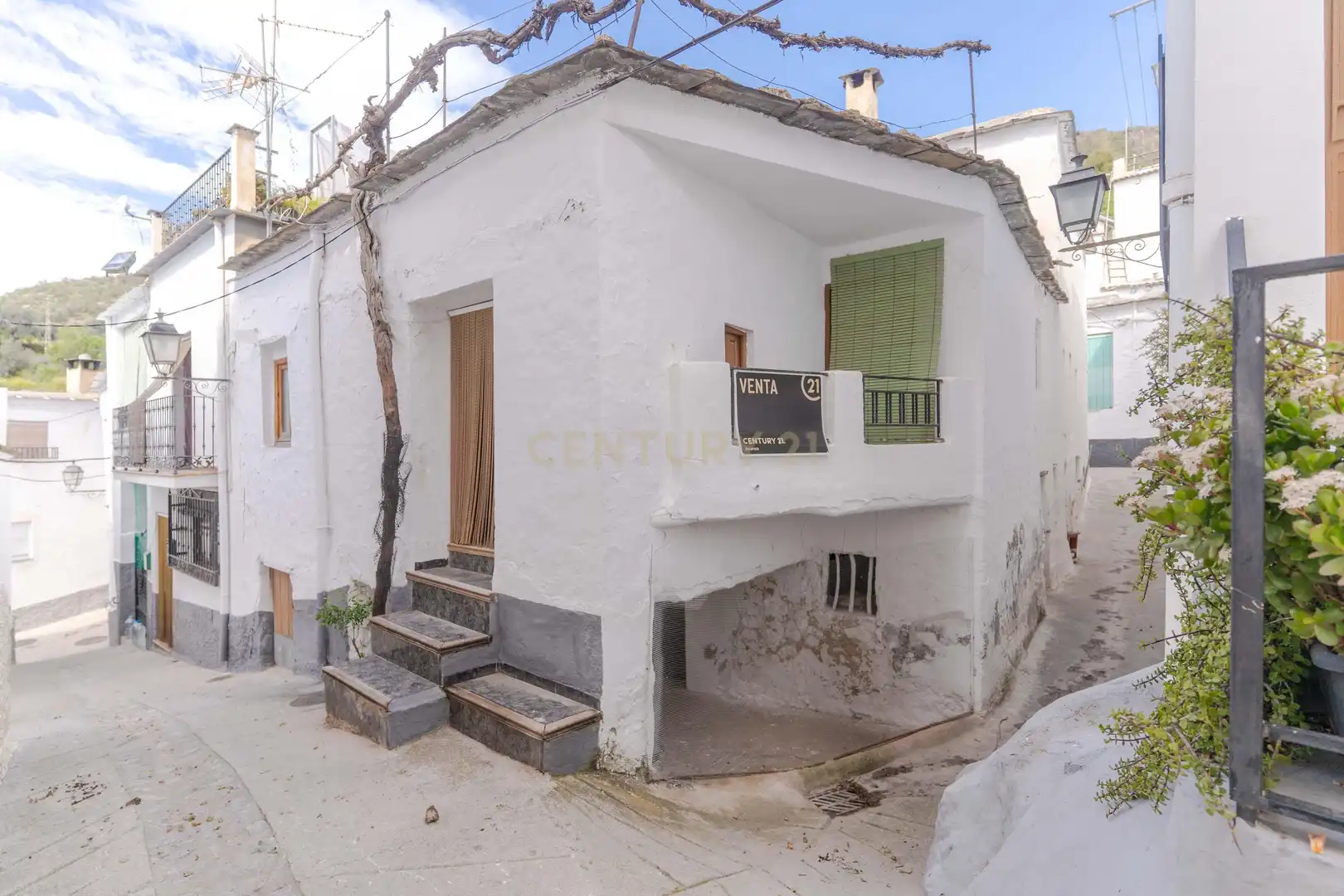 Exterior view of Houses for sale in Almegíjar  with Balcony