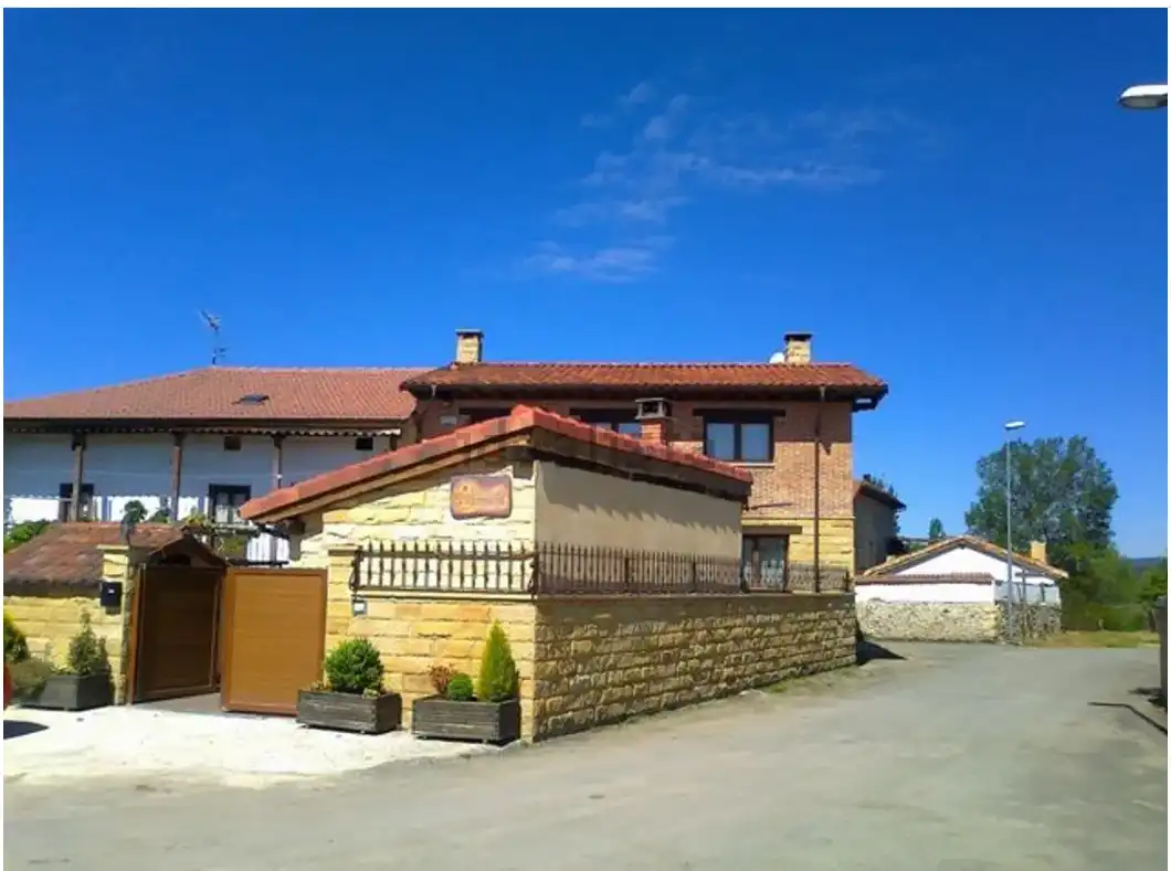 Vista exterior de Finca rústica en venta en Medina de Pomar con Calefacción, Terraza y Trastero