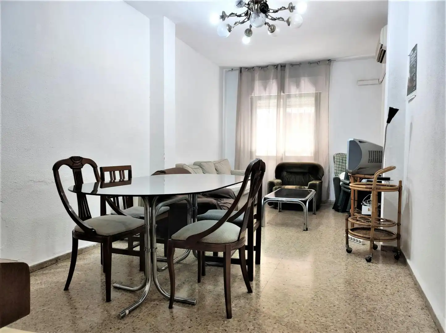 Dining room of Flat for share in Sevilla  with Air Conditioner, Furnished and Washing machine