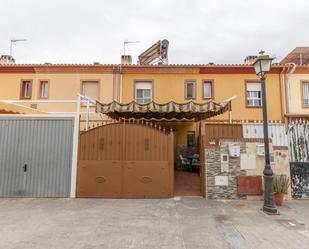 Exterior view of Single-family semi-detached for sale in Alhendín