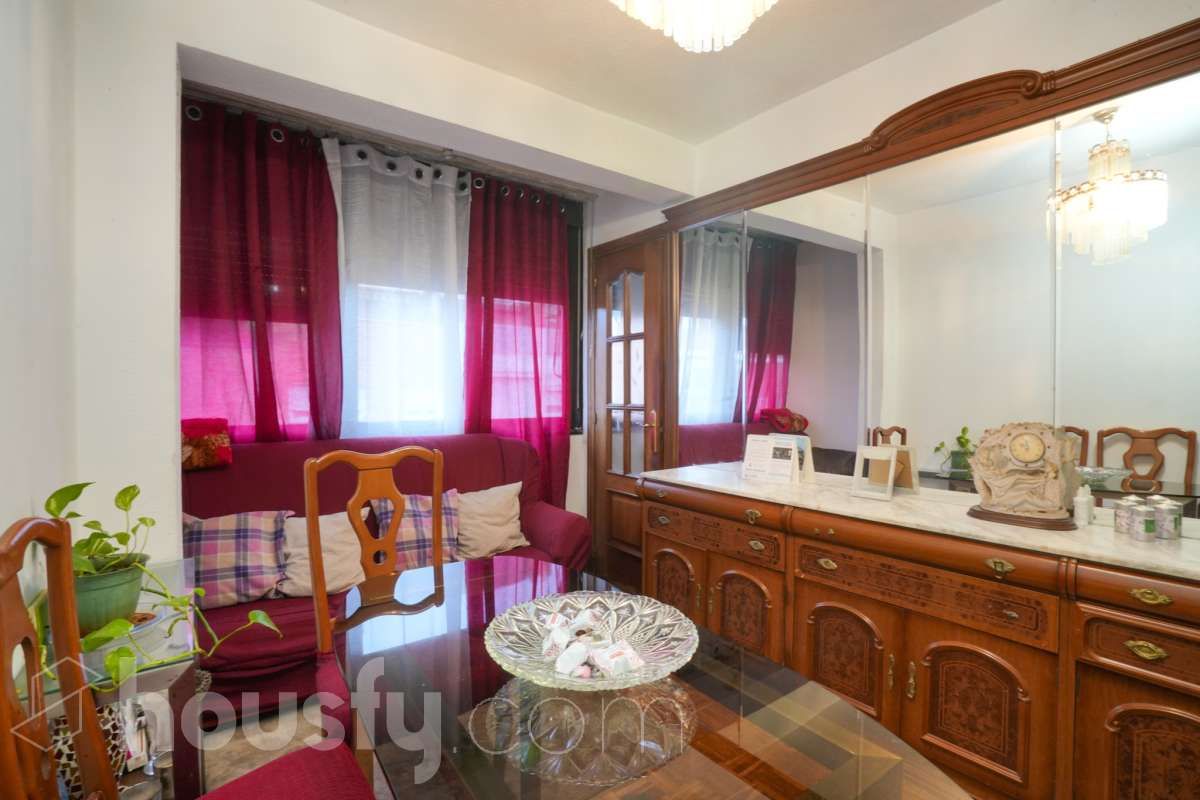 Comedor de Piso en venta en  Madrid Capital con Parquet