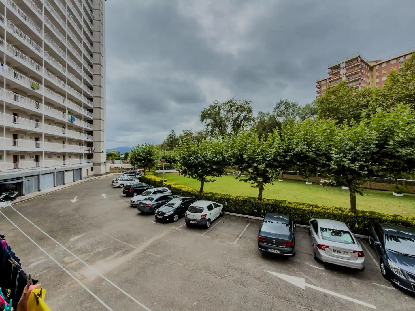Parking of Apartments for sale in Laredo