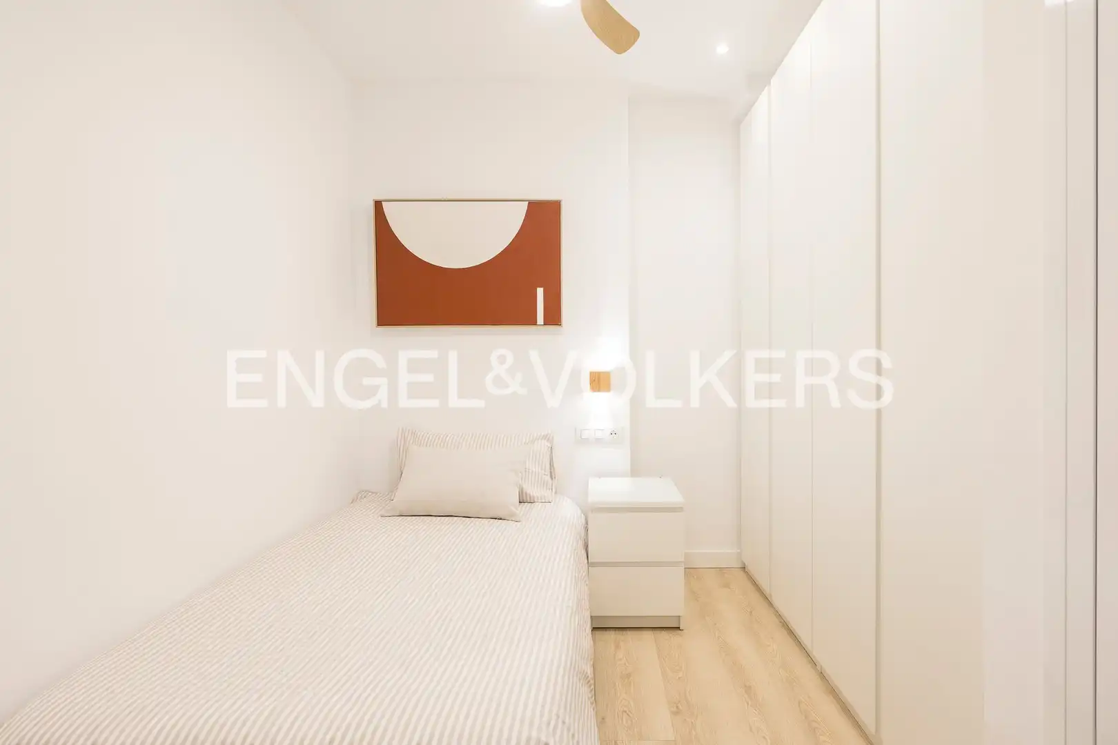 Habitación de Ático en venta en Barcelona con Aire acondicionado, Calefacción y Parquet