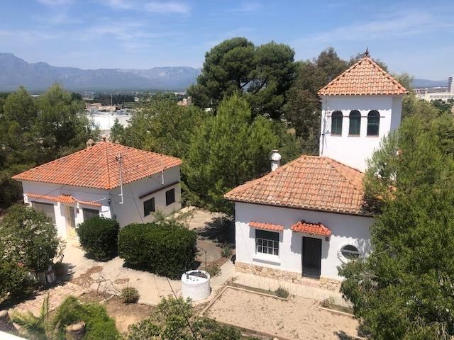 Vista exterior de Casa o xalet en venda en Tortosa amb Calefacció, Jardí privat i Terrassa